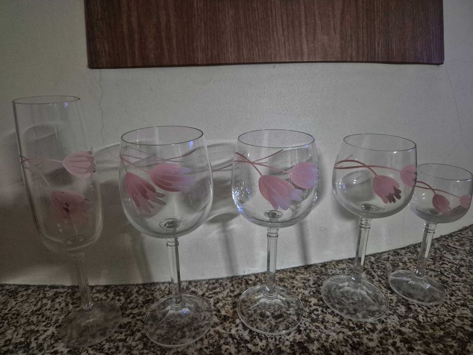 Conjunto de copos de cristal