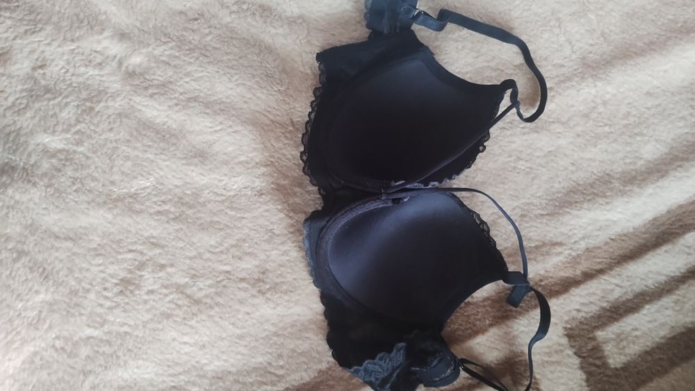 biustonosz nowy roz 75c