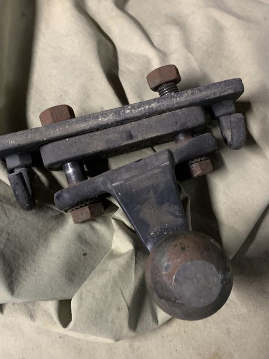 Bola de reboque universal