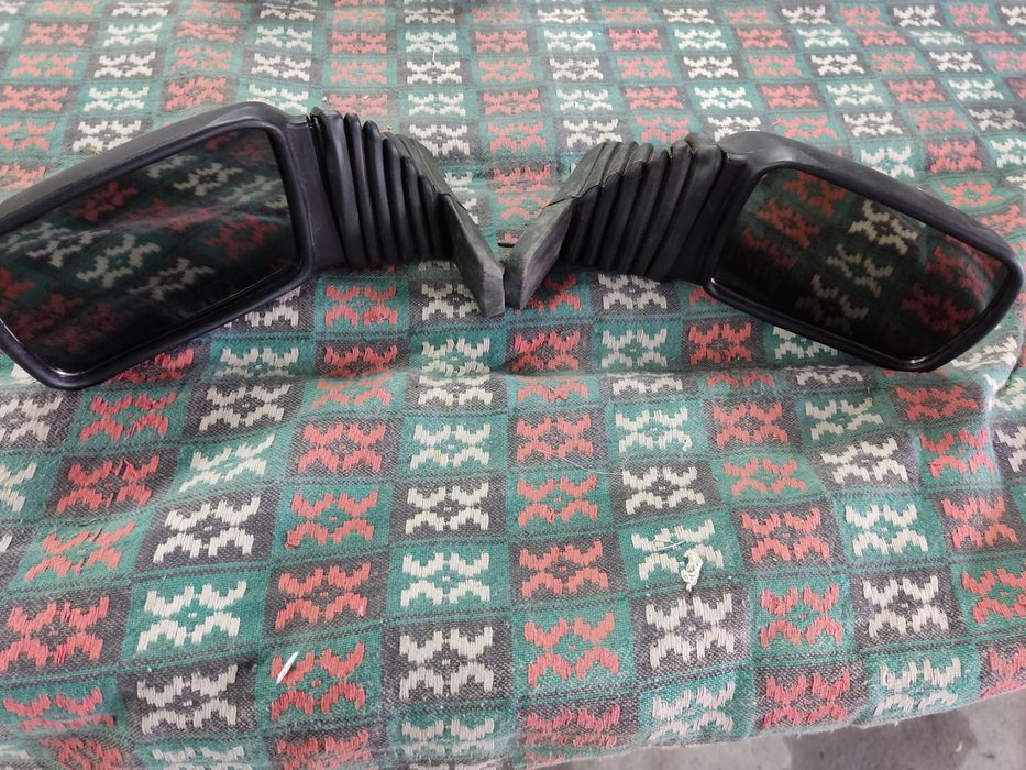 Зеркало заднего вида