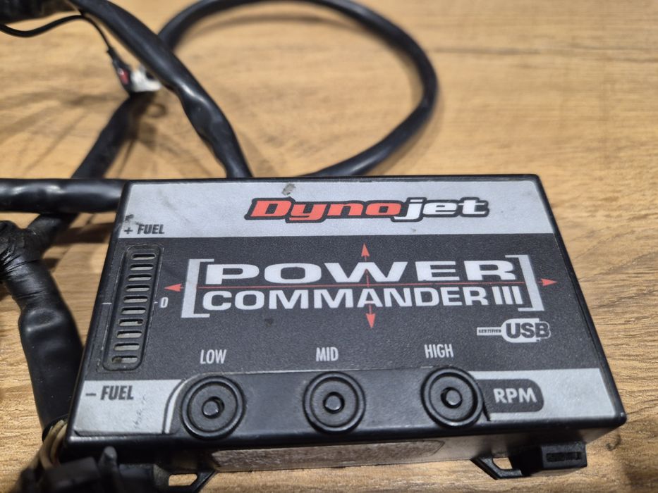 Power commander III Kawasaki.