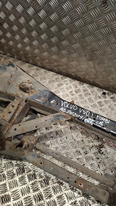 Belka Zawieszenia Tył Volvo V50 I Kombi