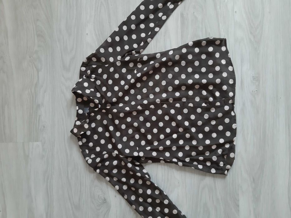 Modna koszula z długim rękawem M