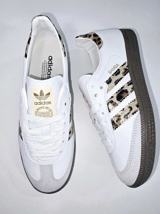 Ténis da moda, modelo Samba
