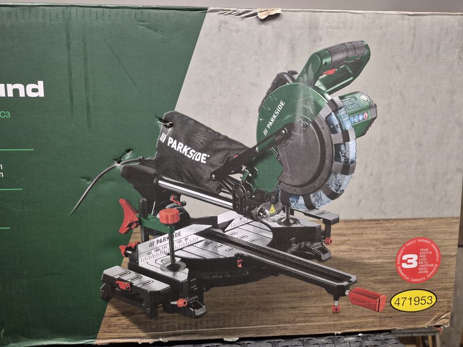 Pilarka Ukośnica z posówem 2000w