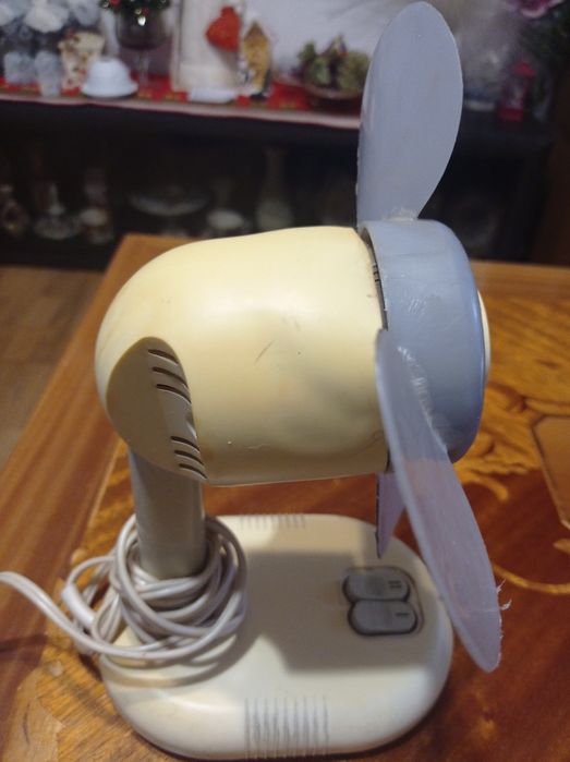 Вентилятор маленький, электрический