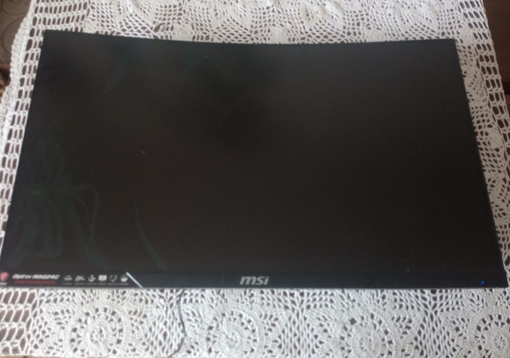 Monitor gamingowy Optix MAG24C zakrzywiony ekran