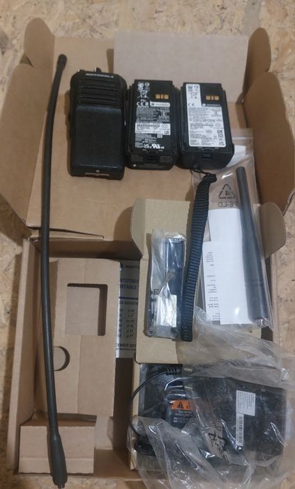 Радіостанція  Motorola R7