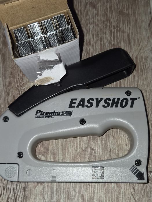 Agrafador Black anda Decker