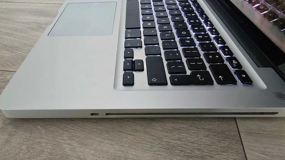 MacBook Pro 13 Early 2011 | A1278 | 8 GB RAM, SSD, macOS High Sierra | Bardzo dobry stan | Gratis