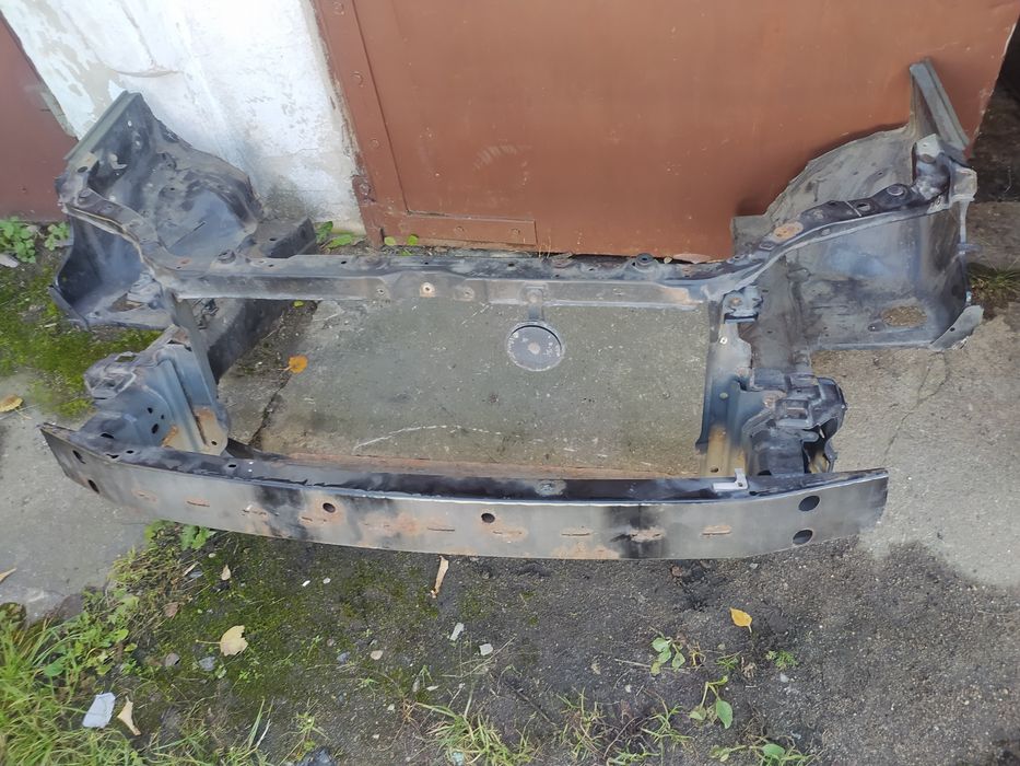 Pas przedni toyota corolla e12 02-04r TS