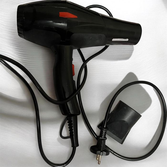 Продам  Професійний Фен недорого