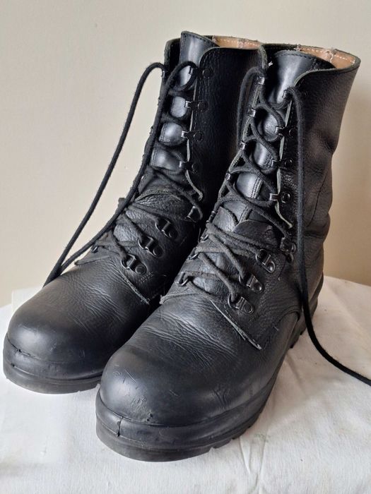 Берци Minerva розмір 44.