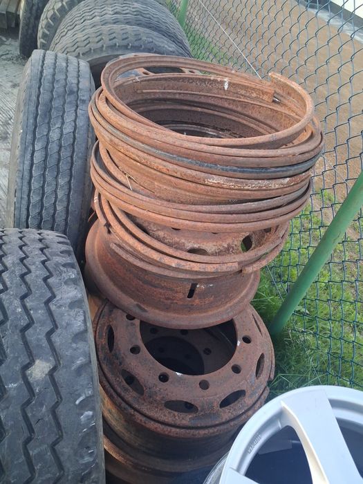 Opony 800 R20 felgi R20 Star