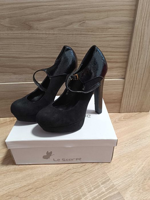 Buty na wysokim obcasie 37