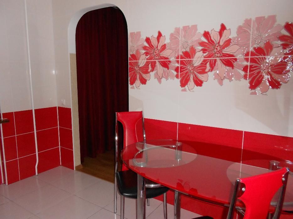 Подобова аренда 2к квартири ТРЦ Глобал з автономкою від власника