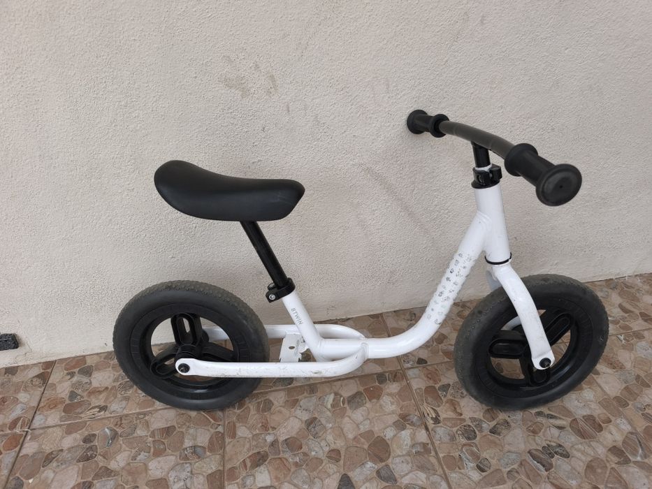 Bicicleta criança equilíbrio