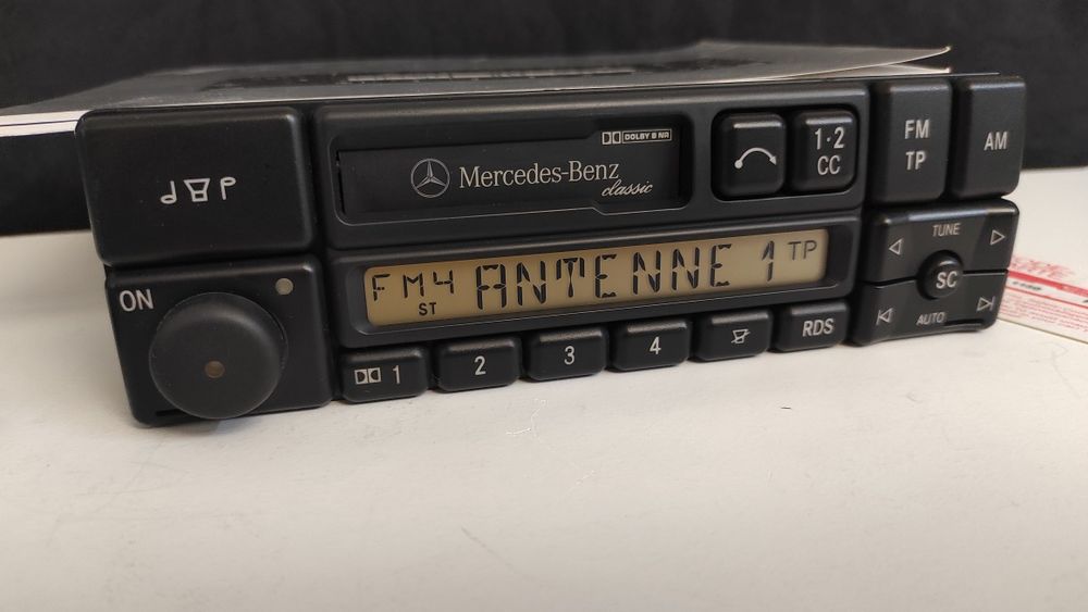 Radio Becker Classic MERCEDES R107 W126 W201 R129 W140 w123 w202 w210 ...
