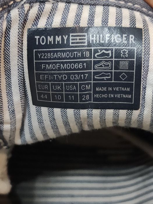 Buty Tommy Hilfiger Y2285ARMOUTH 1B rozmiar 44