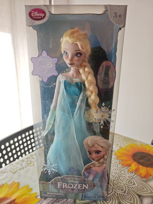 Artigos/bonecos Disney
