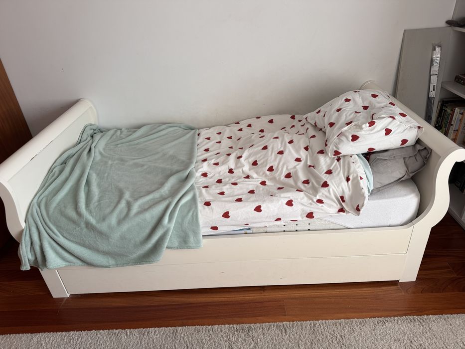 Cama solteiro com gavetao