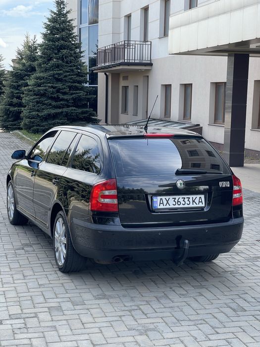 Skoda Octavia A5 2.0 бенз Автомат Laurin Klement