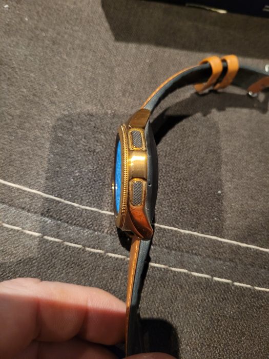 Samsung galaxy watch SM-R810