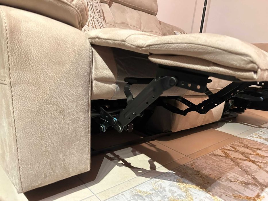 Sofá Moderno – Excelente Estado