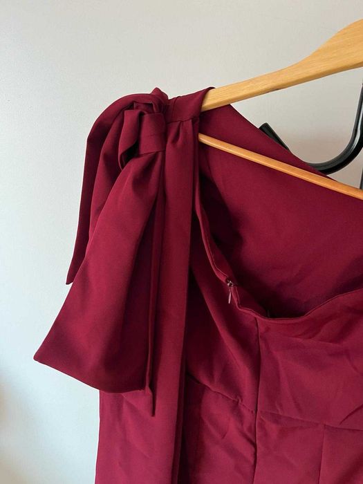 Vestido bordeaux cerimónia