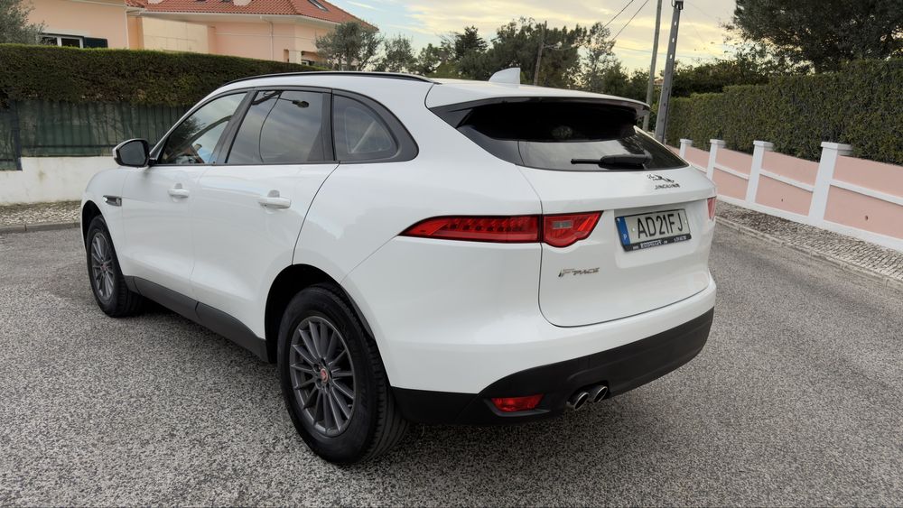 JAGUAR F-PACE  2.0 DIESEL  165.000 KMS CAIXA MANUAL IMPECÁVEL