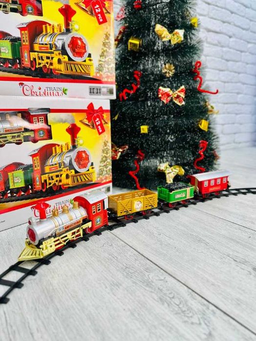потяг, новорічна залізниця, подарунковий потяг