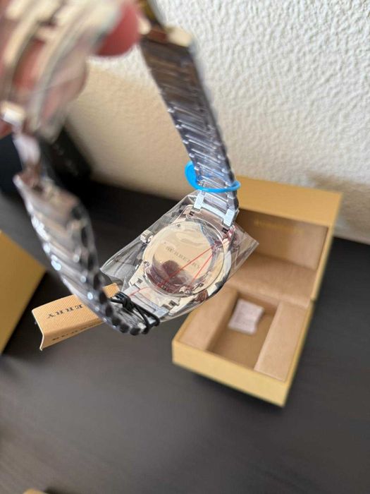 Relógio Burberry BU10005 — Novo, original com caixa e garantia