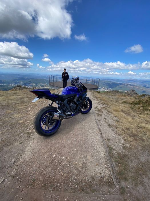 Vendo Yamaha R7 2025