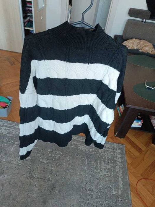 sweterek polgolf paski