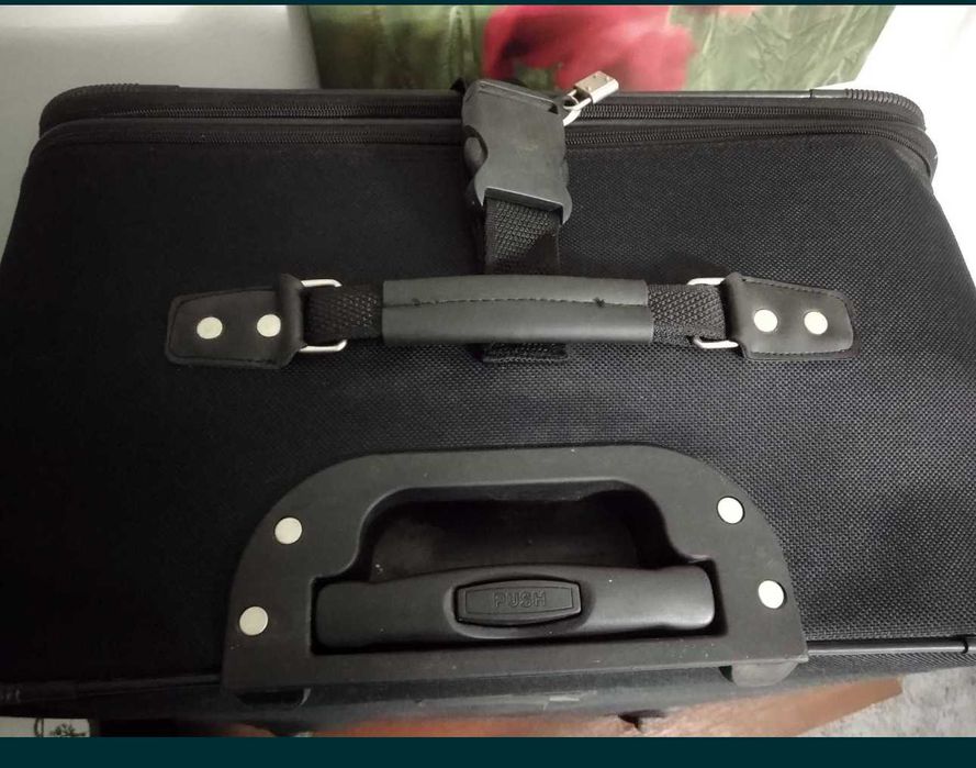 Валіза велика чорна 82*51*33