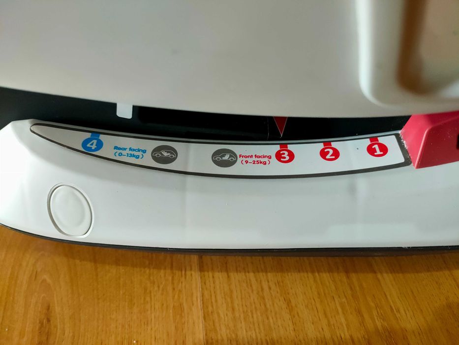 Cadeira auto Chicco com ISOFIX