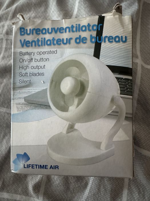 Вентилятор маленький , дорожный.