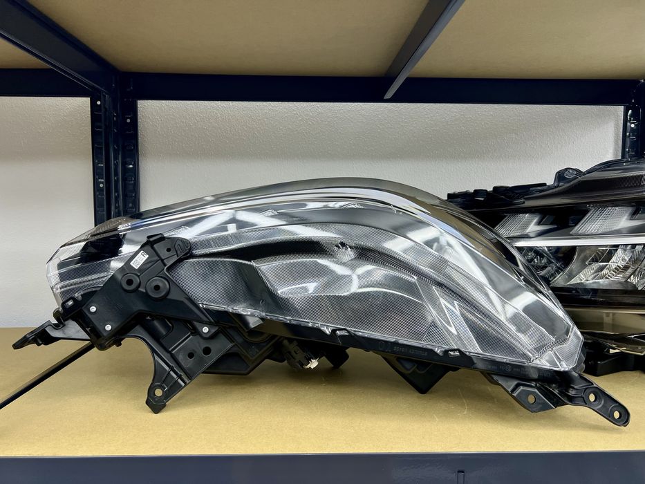 Lampa prawy przód  Suzuki SX4 Cross II 2. Full LED, EU.