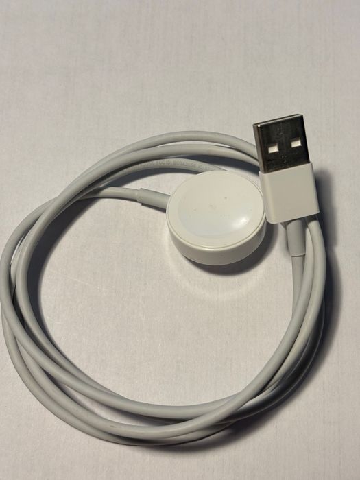 Apple iWatch Series 4, 44mm, Preto, bracelete loop desportiva preto