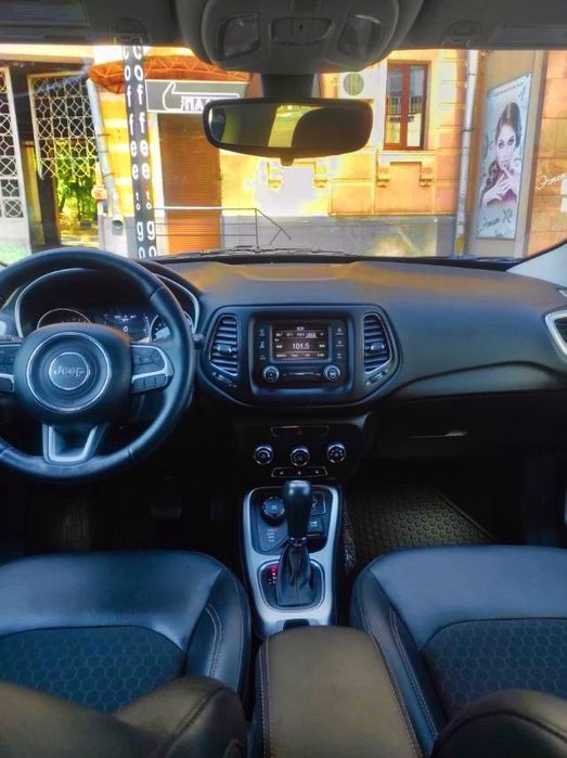 Джип компас 18 года