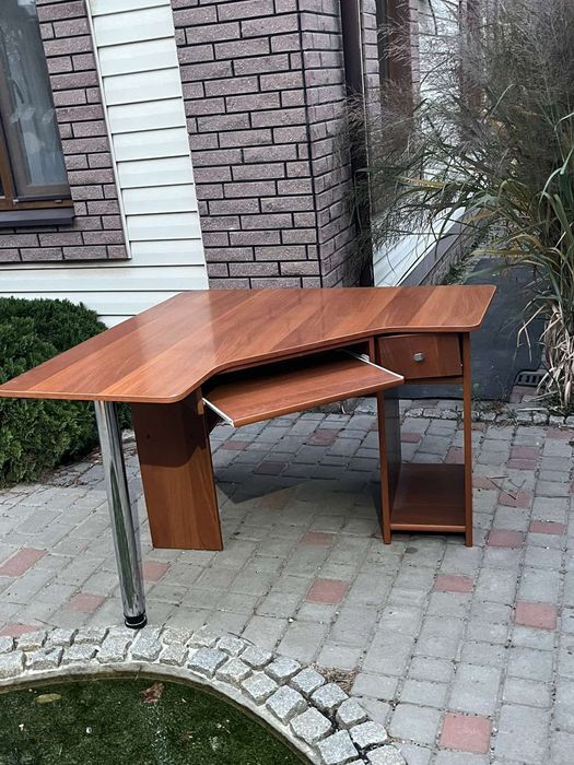 Доставка !!Продам стіл кутовий,стол угловой .Доставка