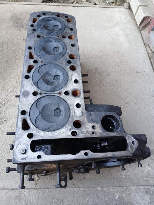 Двигун OM 616 Mercedes 2.4D