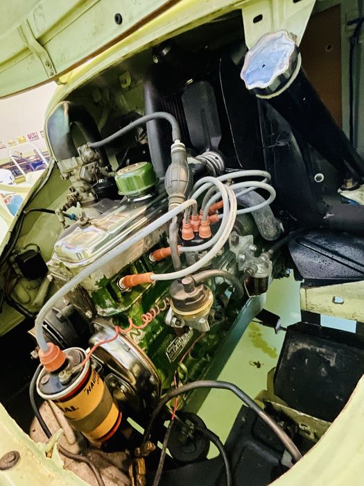 Renault 4 CV “Joaninha”