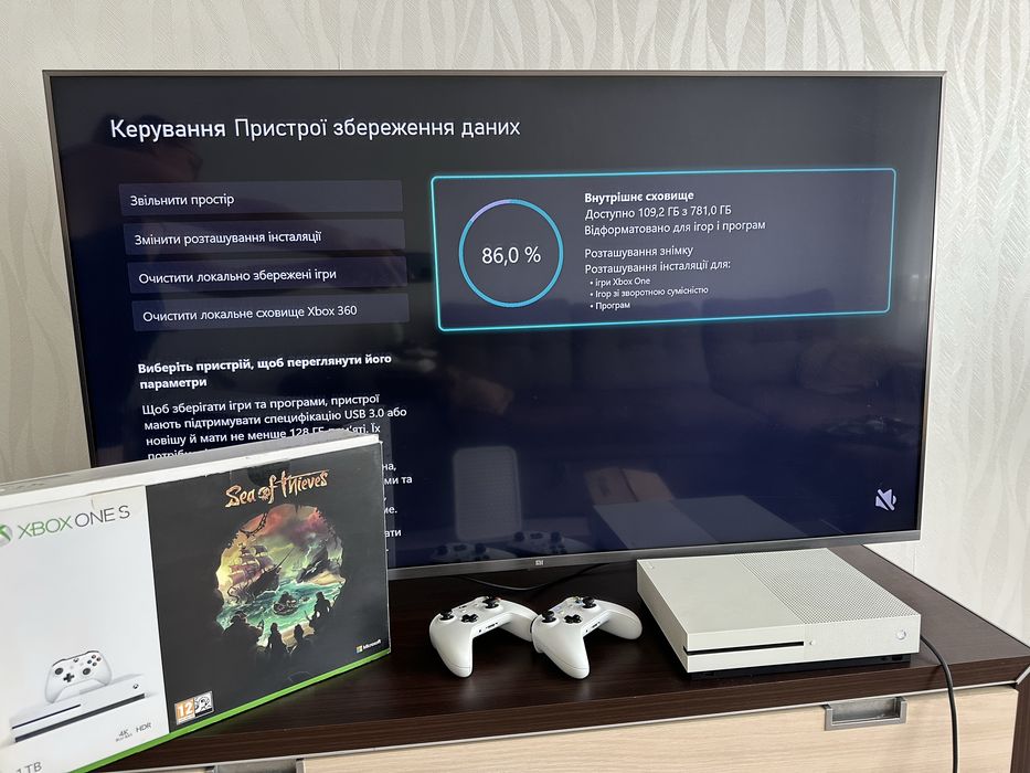 Ігрова приставка XBOX One S 1tb + 2 геймпади