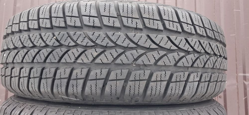 Зимові шини  kormoran 195/65R15 097...648...0812