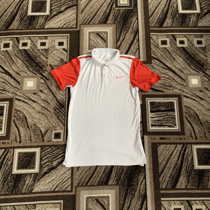 Продаю спортивні Футболки