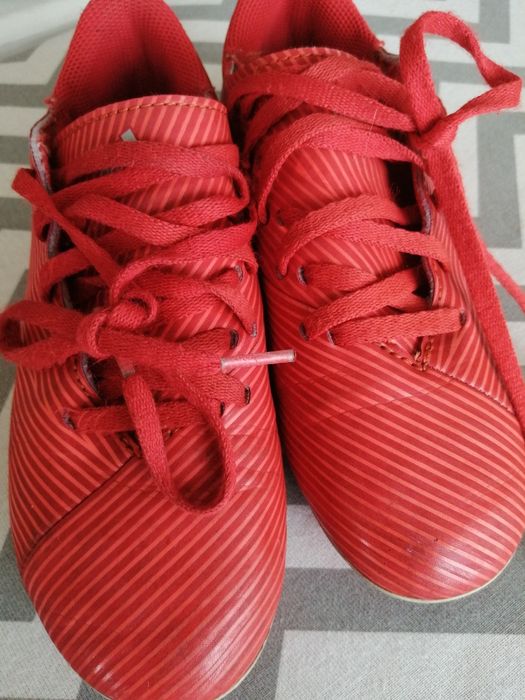 Chuteiras de criança adidas tamanho 32