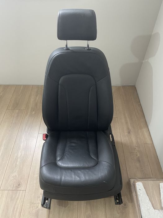 Продам сидіння до Audi Q7 2012 рік