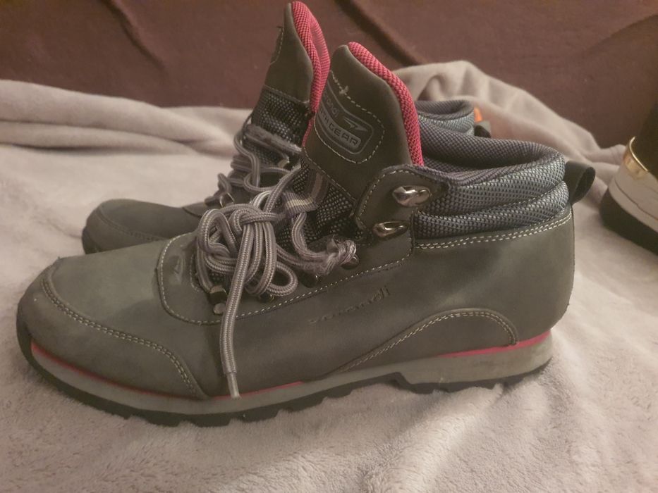 Buty zimowe rozm.39.Sprandi