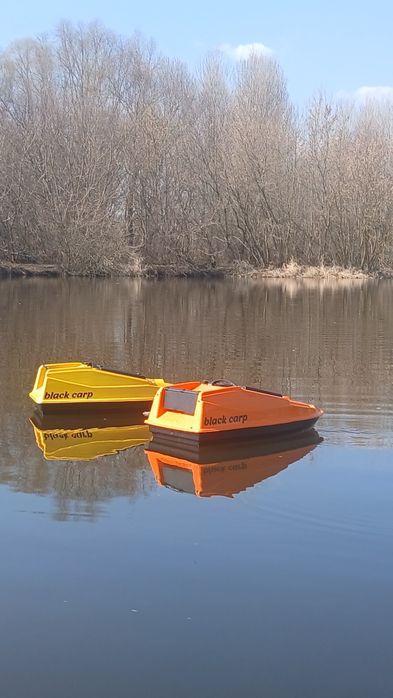 кораблик для риболовлі GPS. Навігація